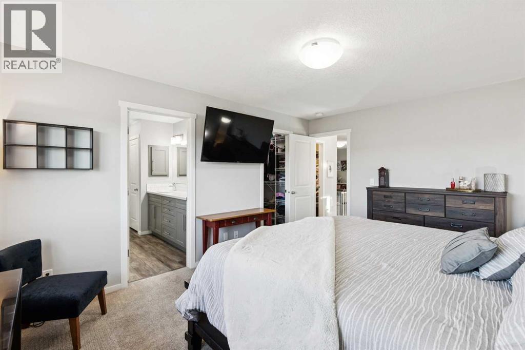 57 Crestridge Bay Sw, Calgary, Alberta  T3B 6H2 - Photo 22 - A2272047