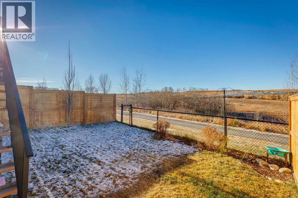 57 Crestridge Bay Sw, Calgary, Alberta  T3B 6H2 - Photo 37 - A2272047