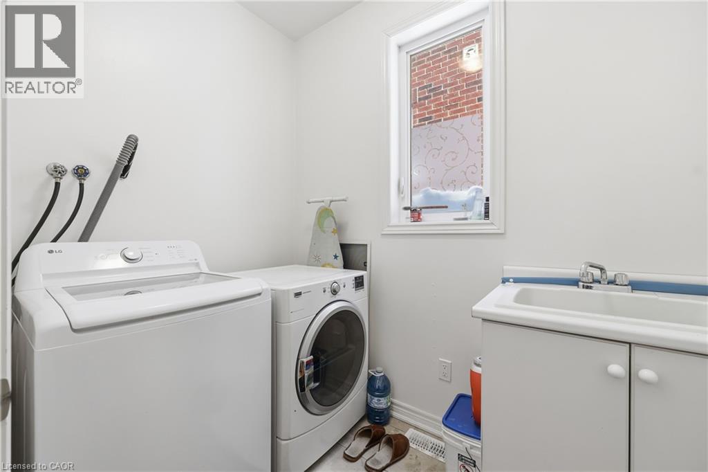 274 Nisbet Boulevard, Waterdown, Ontario  L8B 0S3 - Photo 20 - 40802234