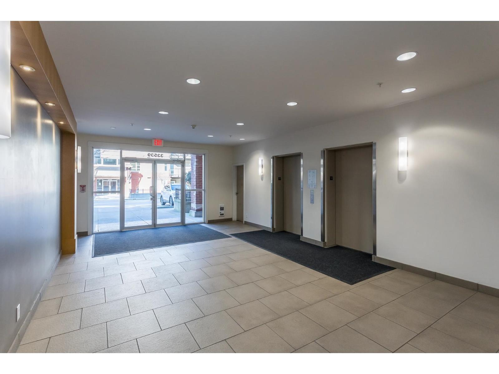 314 33539 Holland Avenue, Abbotsford, British Columbia  V2S 0C6 - Photo 4 - R3084811