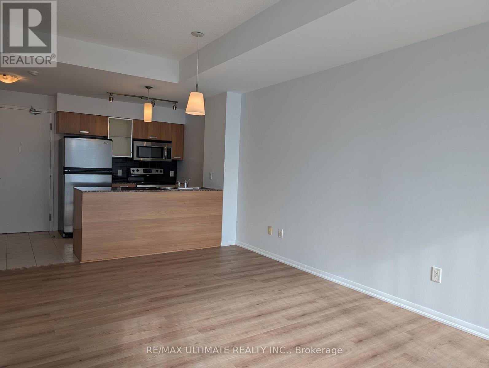 2504 - 38 Grenville Street, Toronto (Bay Street Corridor), Ontario  M4Y 1A5 - Photo 3 - C12748740