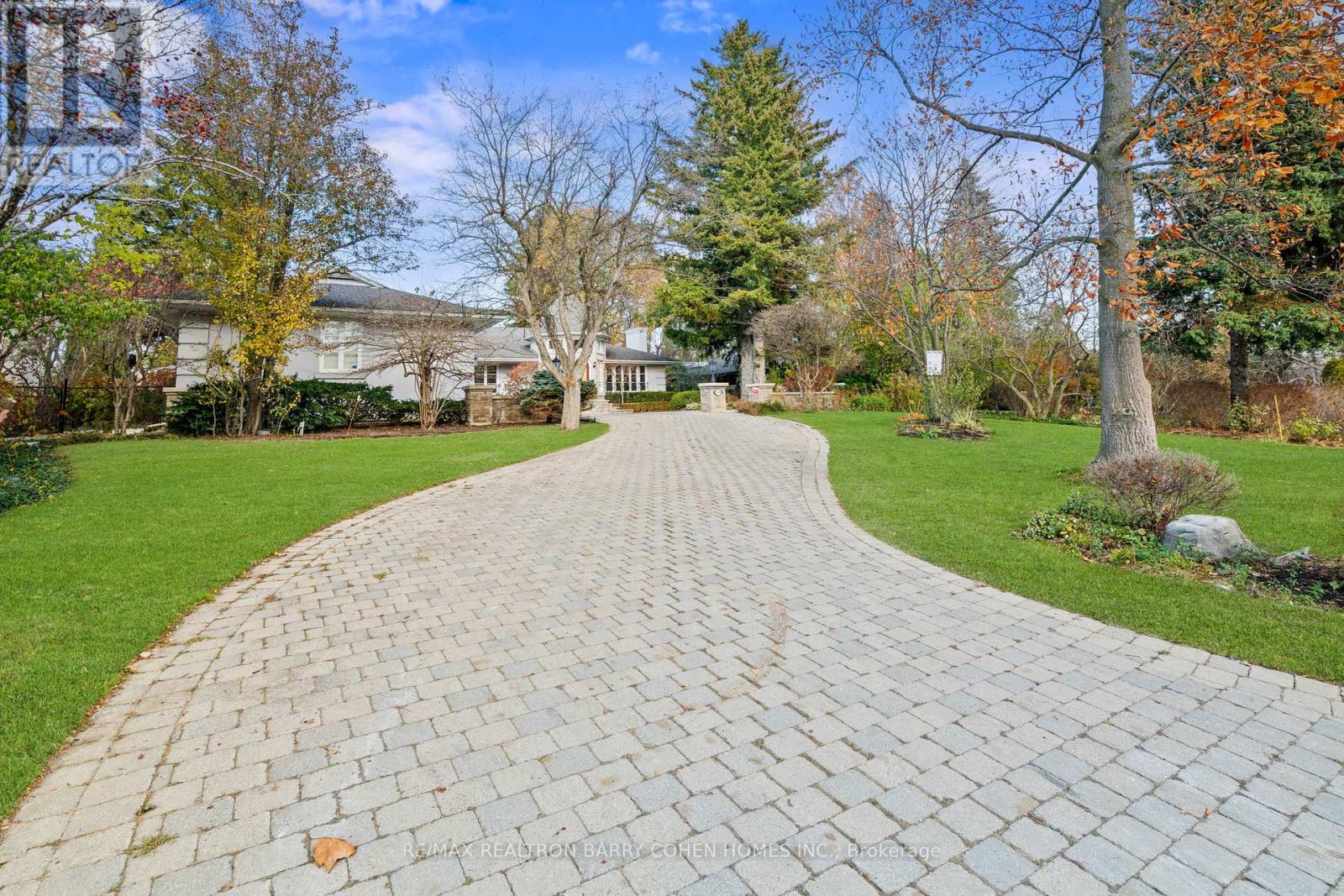 80 Bayview Ridge, Toronto (Bridle Path-Sunnybrook-York Mills), Ontario  M2L 1E6 - Photo 3 - C12748794