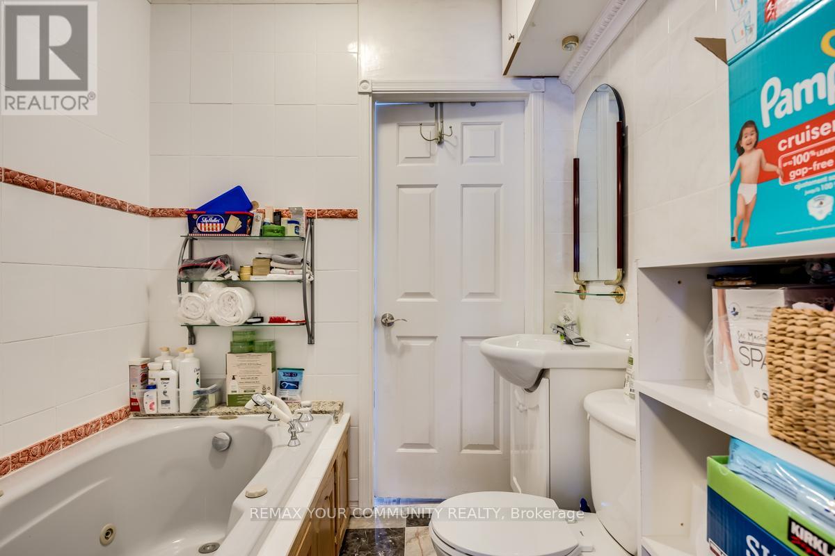 15 Coventry Street, Toronto, Ontario  M1L 1A7 - Photo 27 - E12748780