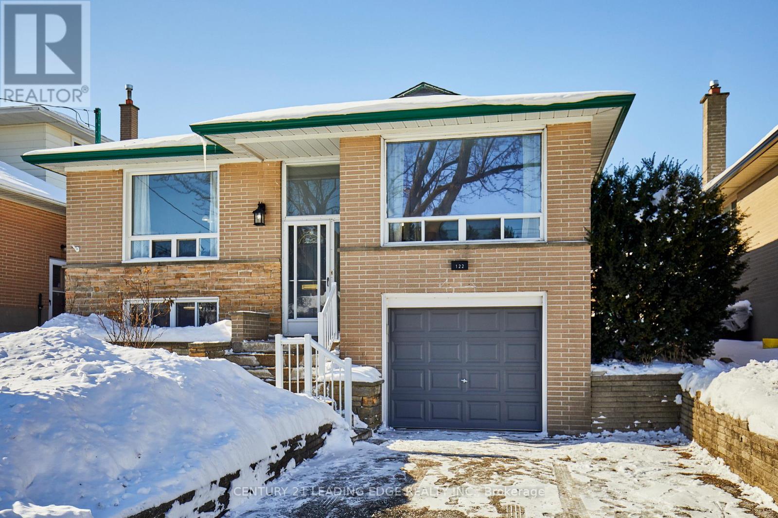 122 ALLANFORD ROAD, Toronto, Ontario