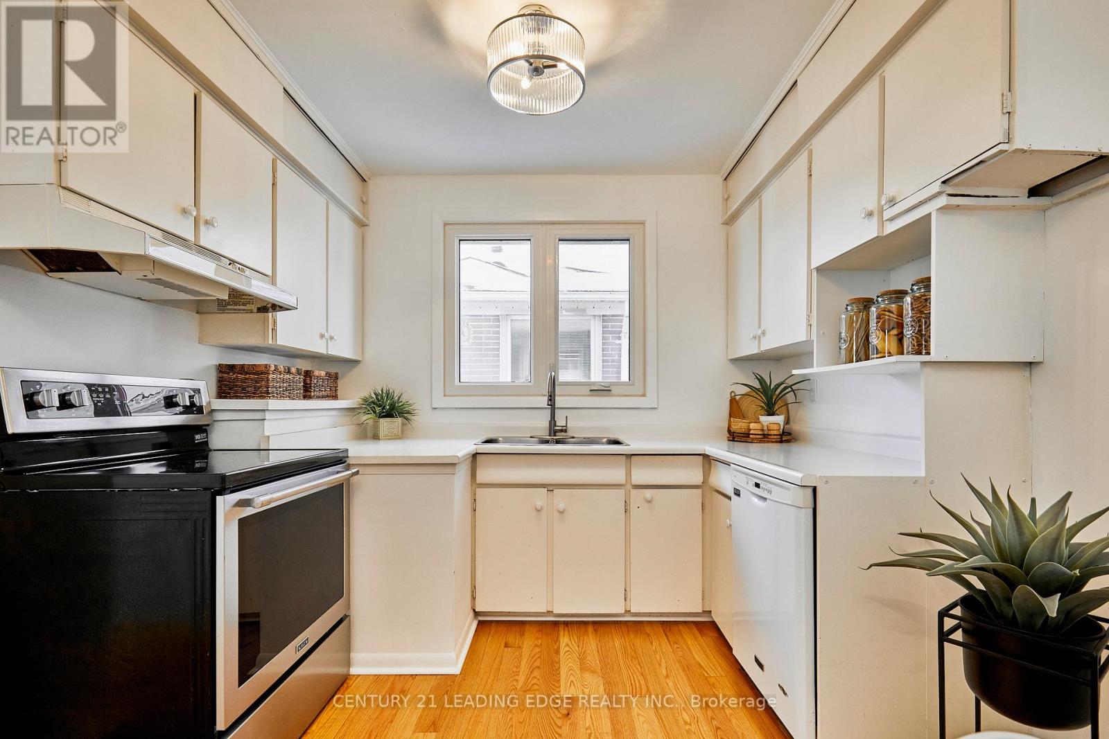 122 Allanford Road, Toronto, Ontario  M1T 2N5 - Photo 12 - E12748818