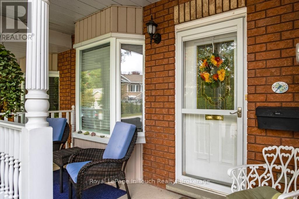 839 Sarah Boulevard, Midland, Ontario L4R 5M1 - Photo 4 - S12434441