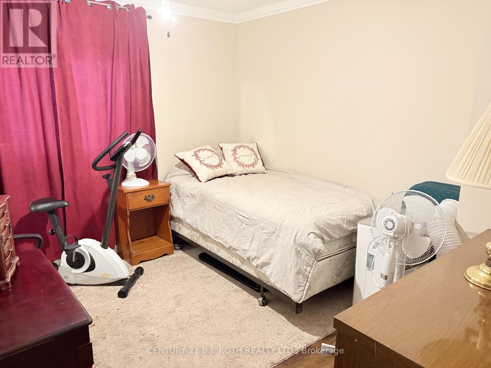 20 Shamrock Crescent, Essa, Ontario  L3W 0T7 - Photo 12 - N12748690