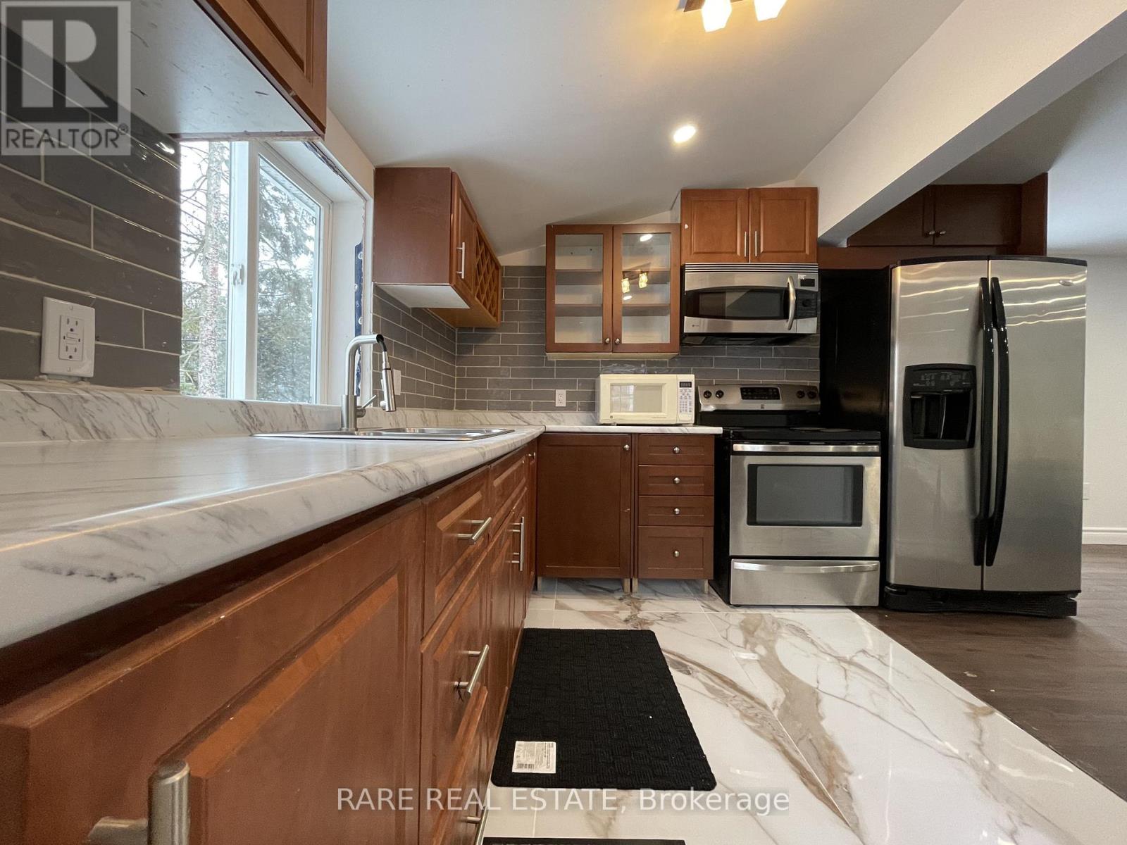 1981 Inglewood Drive, Innisfil, Ontario  L9S 1Z1 - Photo 4 - N12748712