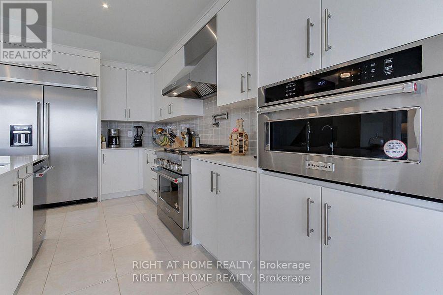 9 Backhouse Drive, Richmond Hill, Ontario  L4E 1M8 - Photo 16 - N12748742