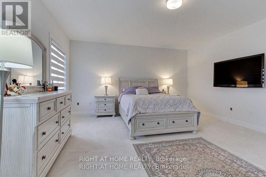 9 Backhouse Drive, Richmond Hill, Ontario  L4E 1M8 - Photo 26 - N12748742