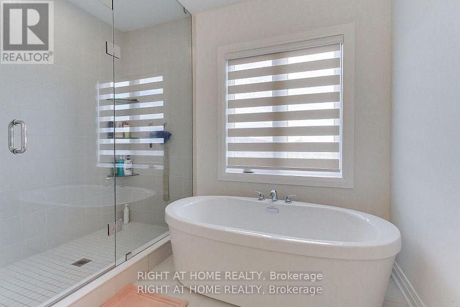 9 Backhouse Drive, Richmond Hill, Ontario  L4E 1M8 - Photo 31 - N12748742