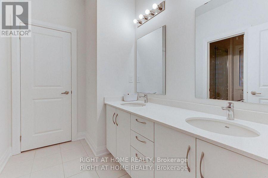 9 Backhouse Drive, Richmond Hill, Ontario  L4E 1M8 - Photo 32 - N12748742