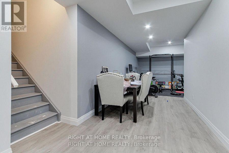 9 Backhouse Drive, Richmond Hill, Ontario  L4E 1M8 - Photo 44 - N12748742