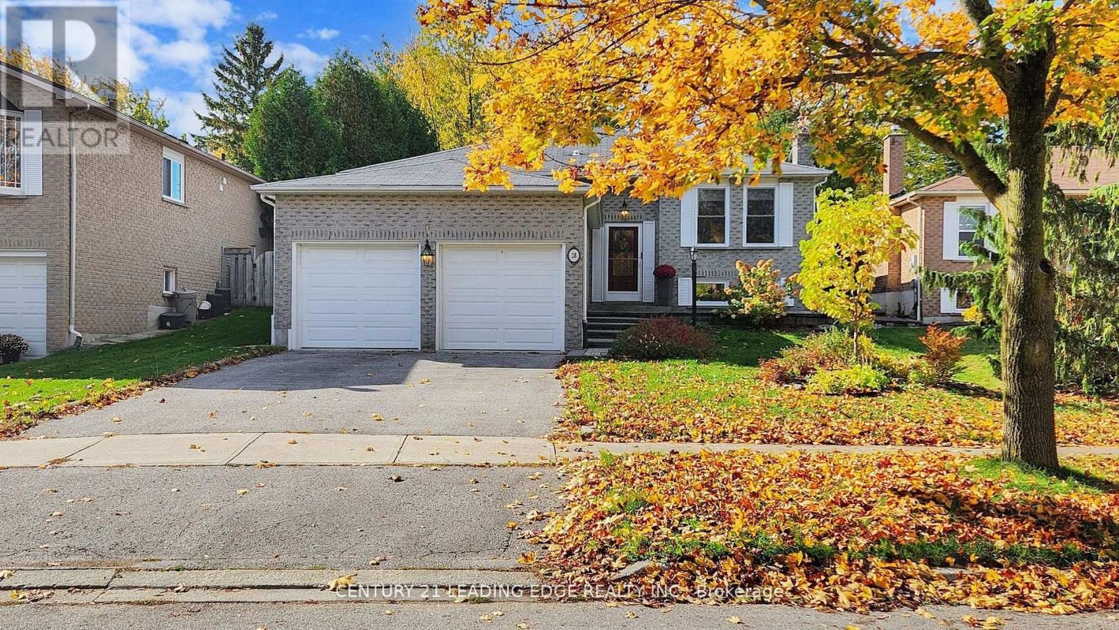 28 STONEHILL BOULEVARD, East Gwillimbury, Ontario