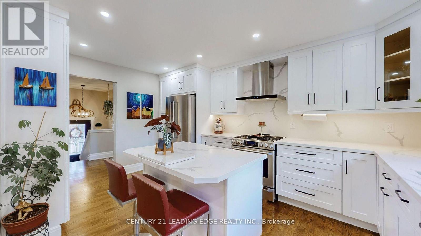 28 Stonehill Boulevard, East Gwillimbury, Ontario  L9N 1E3 - Photo 8 - N12748750