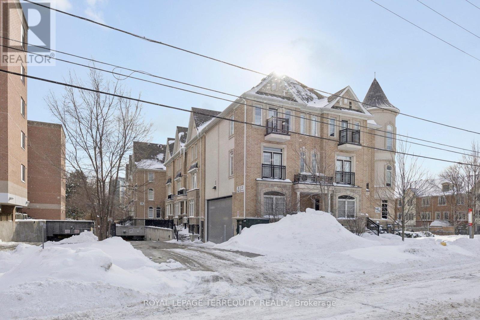 Th27 - 39 Drewry Avenue, Toronto, Ontario  M2M 0B4 - Photo 2 - C12742748