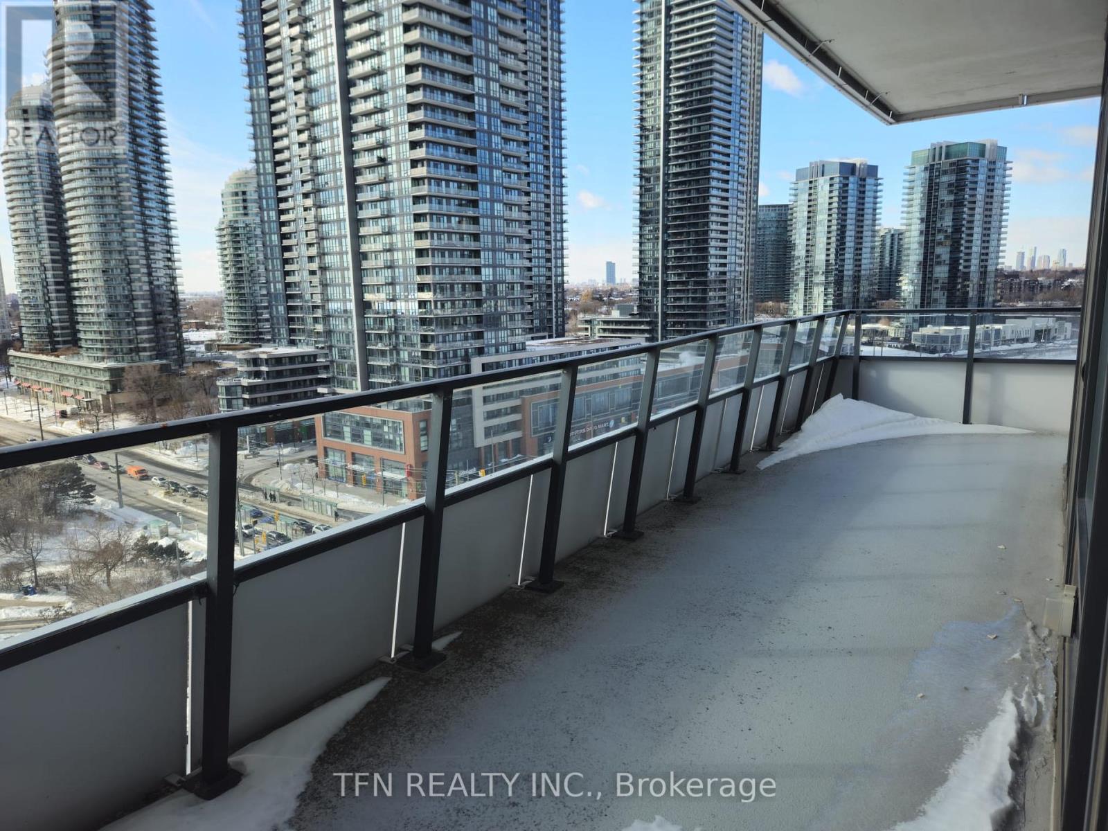 1023 - 30 Shore Breeze Drive, Toronto, Ontario  M8V 0J1 - Photo 13 - W12747606