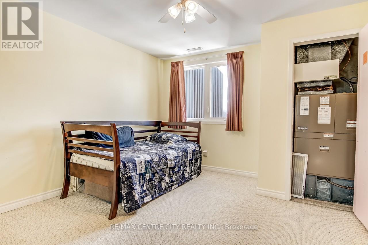 11 - 125 Elm Street, St. Thomas, Ontario  N5R 1H9 - Photo 19 - X12717104