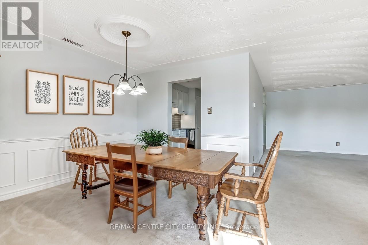 11 - 125 Elm Street, St. Thomas, Ontario  N5R 1H9 - Photo 12 - X12717104