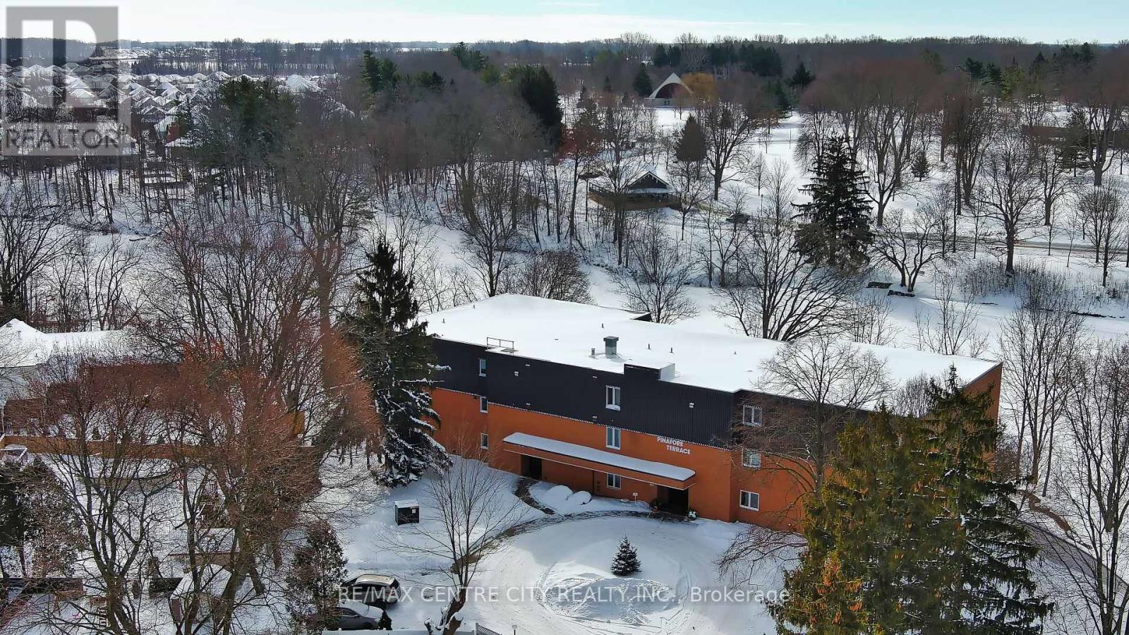 11 - 125 Elm Street, St. Thomas, Ontario  N5R 1H9 - Photo 2 - X12717104