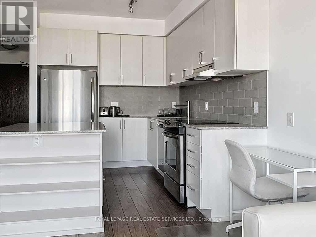 1306 - 2560 Eglinton Avenue W, Mississauga (Central Erin Mills), Ontario  L5M 5R1 - Photo 2 - W12748644