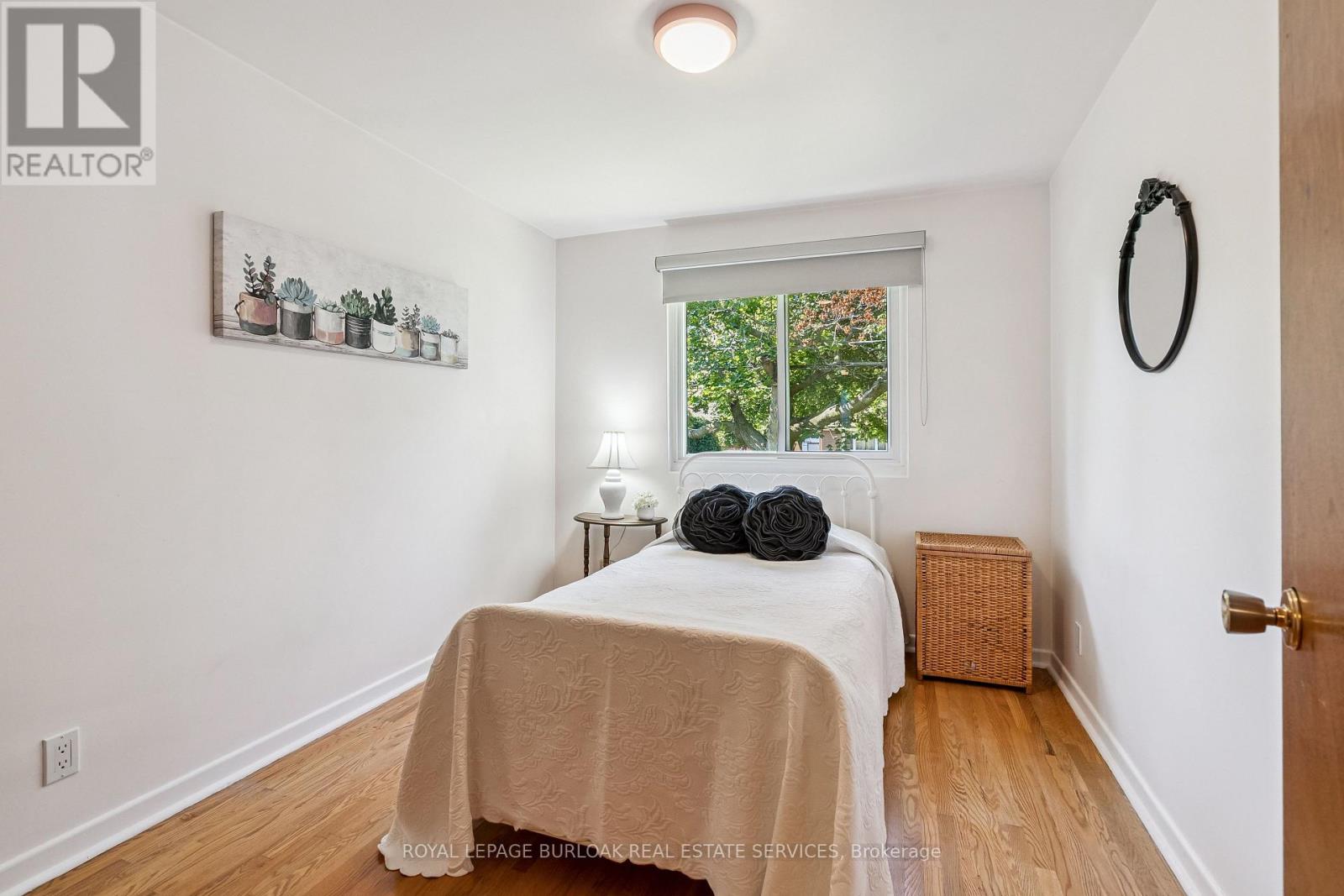 871 Francis Road, Burlington, Ontario  L7T 3Y1 - Photo 15 - W12748648