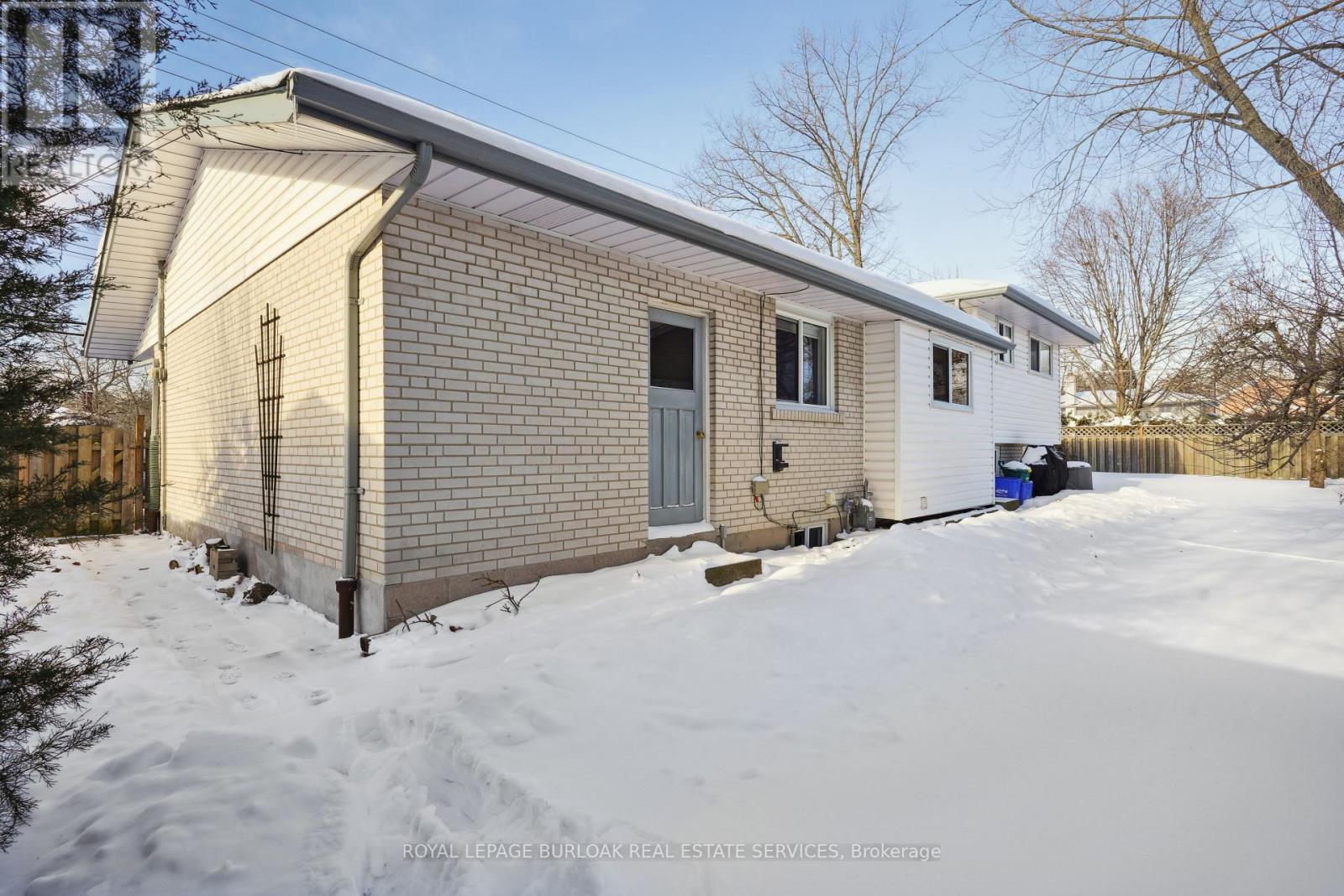 871 Francis Road, Burlington, Ontario  L7T 3Y1 - Photo 25 - W12748648