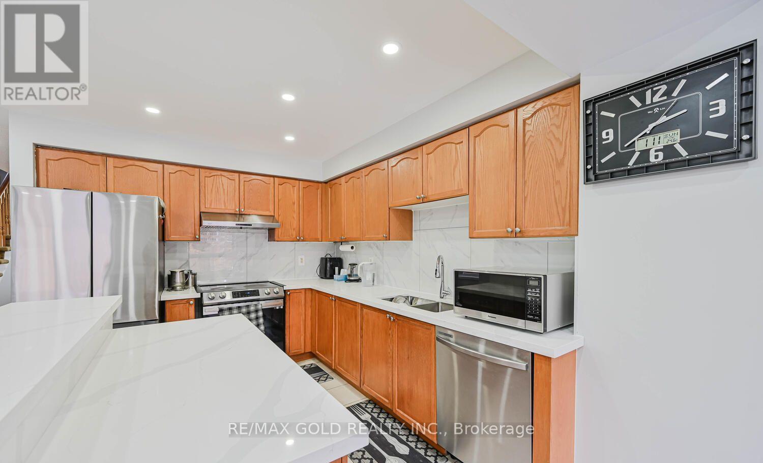 12 Rockrose Drive, Brampton, Ontario  L6R 2Z6 - Photo 14 - W12748658