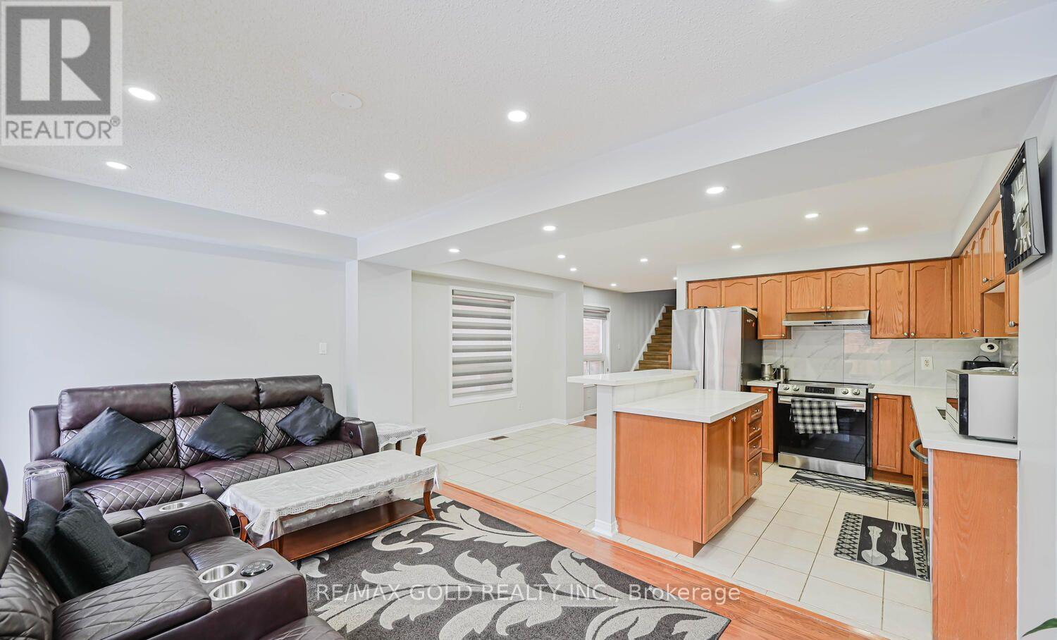 12 Rockrose Drive, Brampton, Ontario  L6R 2Z6 - Photo 18 - W12748658