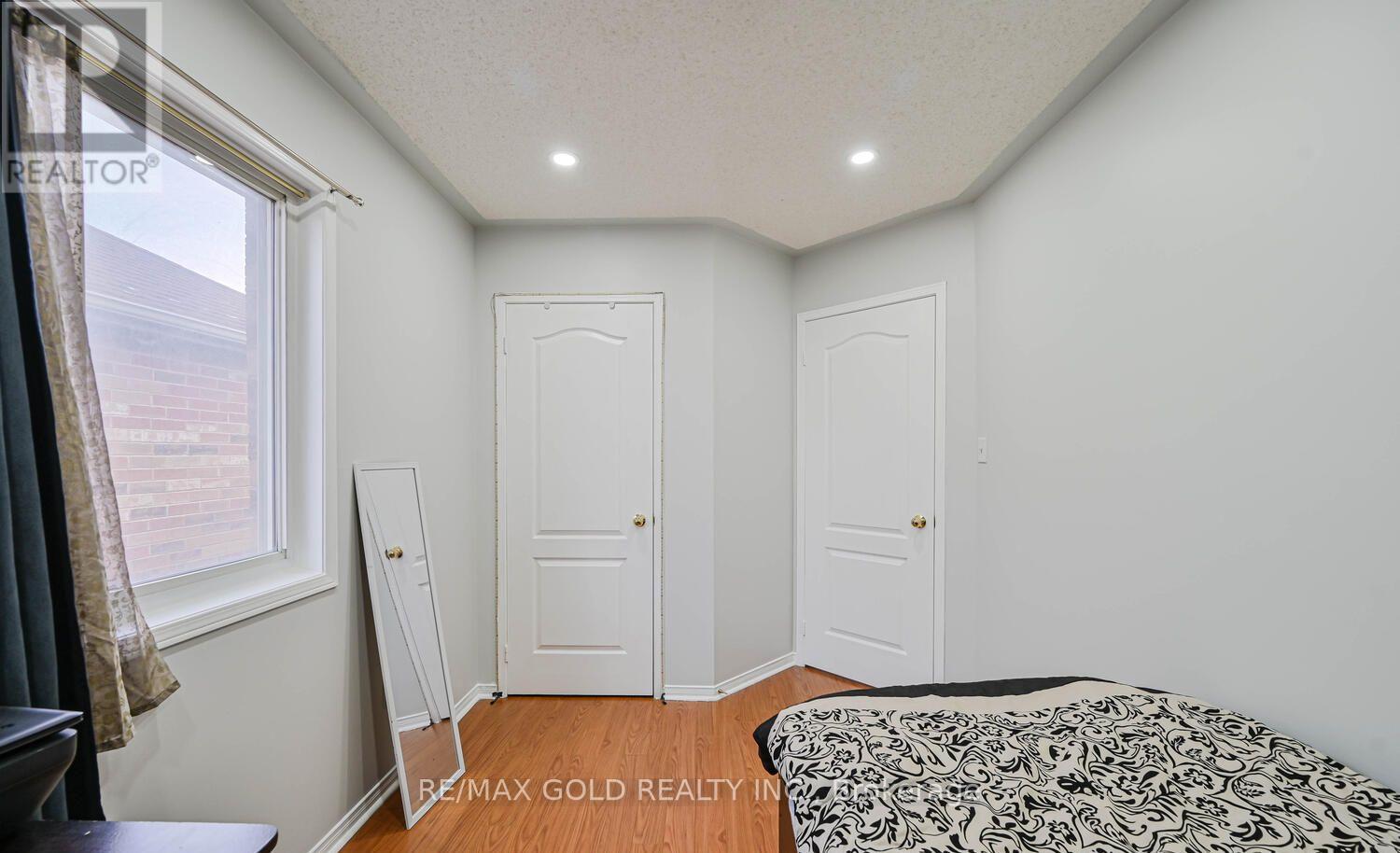 12 Rockrose Drive, Brampton, Ontario  L6R 2Z6 - Photo 34 - W12748658