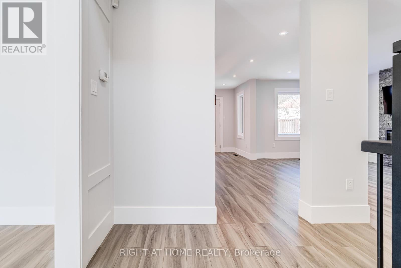 4212 Credit Pointe Drive, Mississauga, Ontario  L5M 3K2 - Photo 11 - W12748692