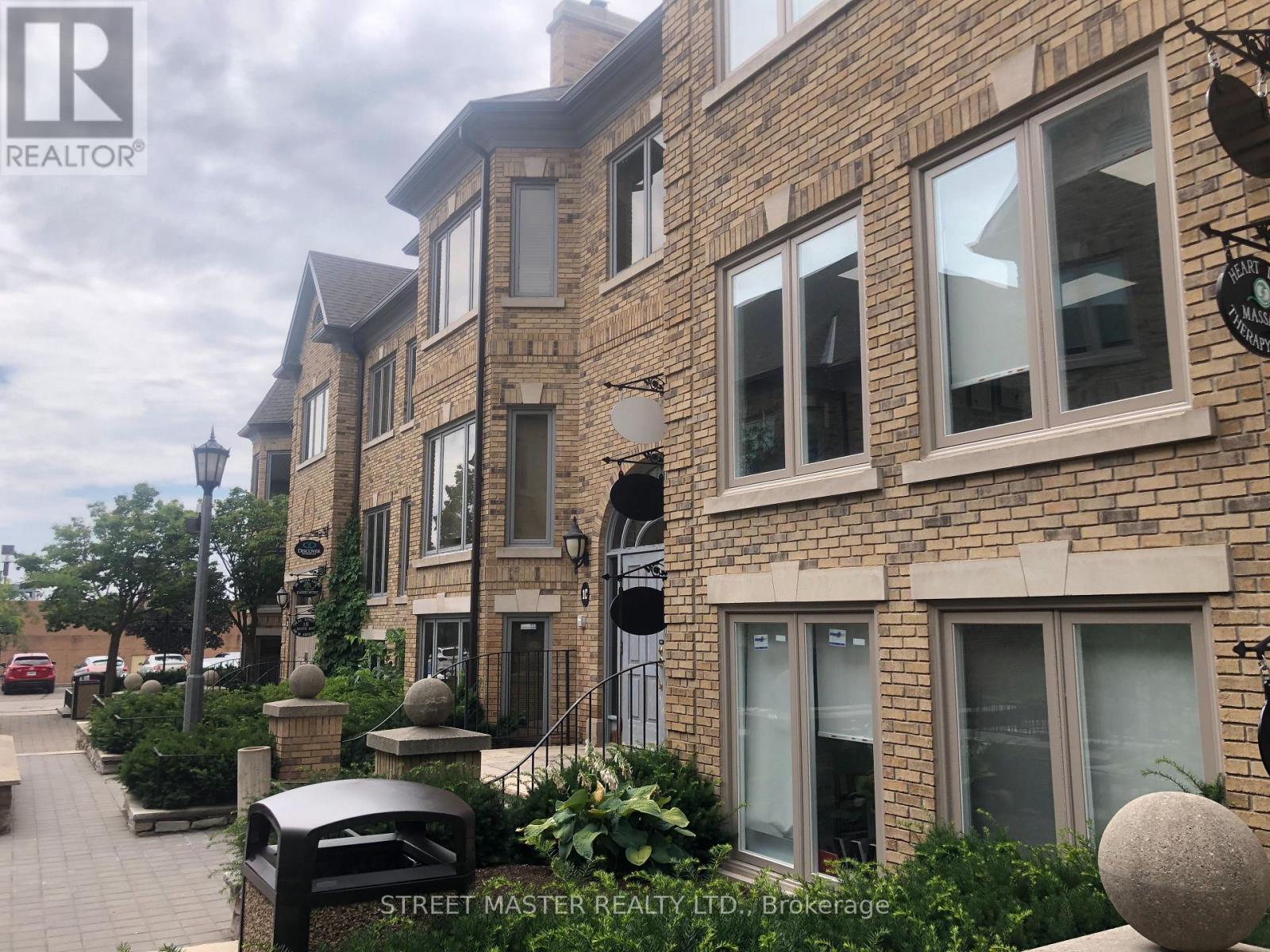 200 - 1a Conestoga Drive, Brampton, Ontario  L6Z 4N5 - Photo 2 - W12748706