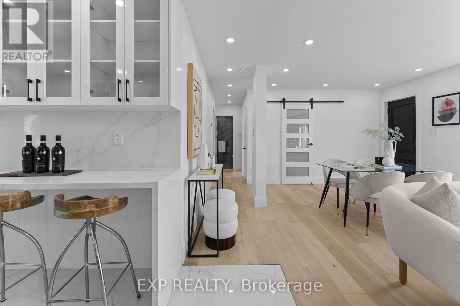 686 Wickens Avenue, Burlington (Lasalle), Ontario  L7T 3T2 - Photo 12 - W12748722