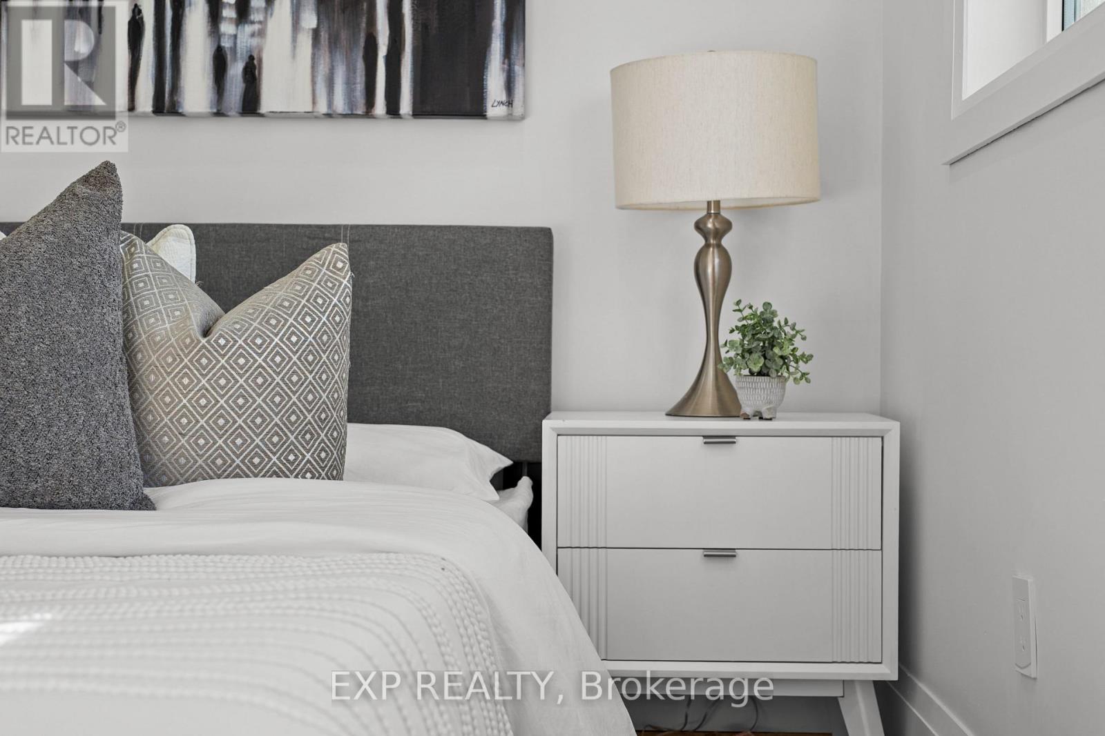 686 Wickens Avenue, Burlington (Lasalle), Ontario  L7T 3T2 - Photo 19 - W12748722