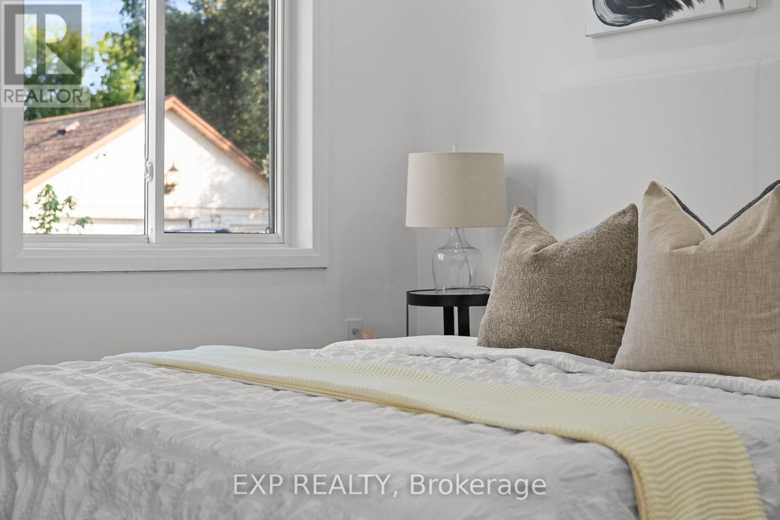 686 Wickens Avenue, Burlington (Lasalle), Ontario  L7T 3T2 - Photo 25 - W12748722