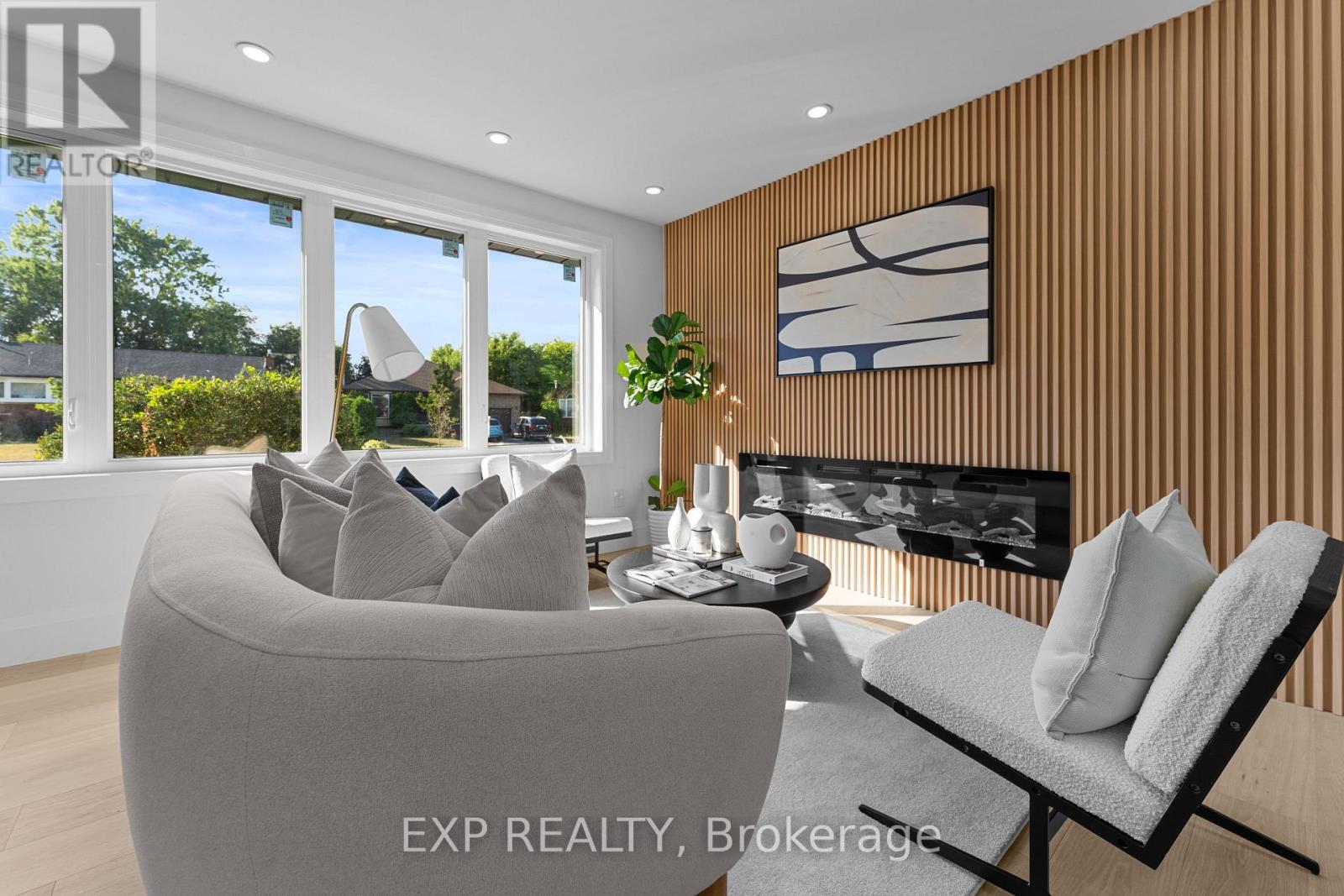 686 Wickens Avenue, Burlington (Lasalle), Ontario  L7T 3T2 - Photo 7 - W12748722