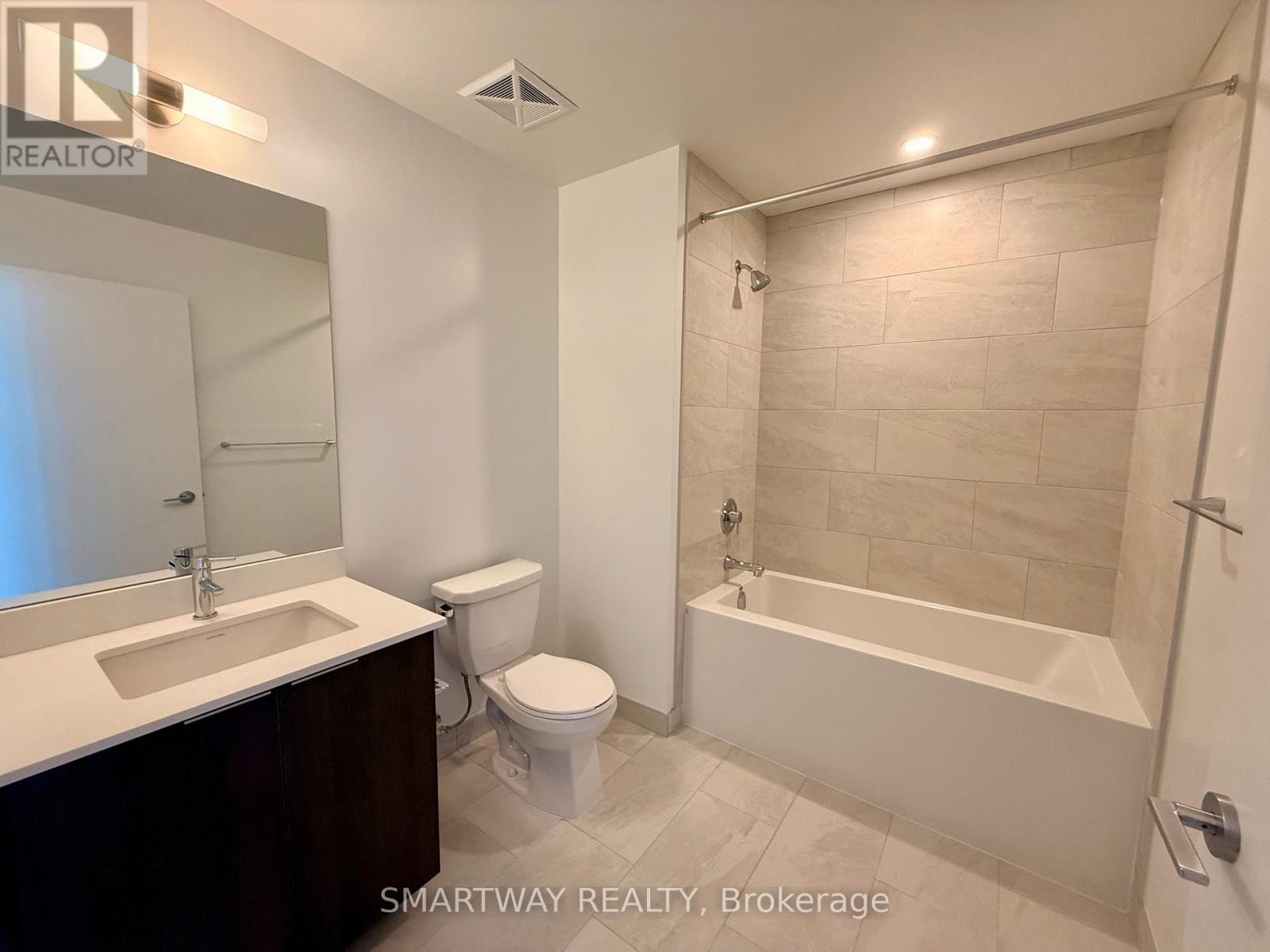 4812 - 395 Square One Drive, Mississauga (City Centre), Ontario  L5B 0P6 - Photo 11 - W12748744