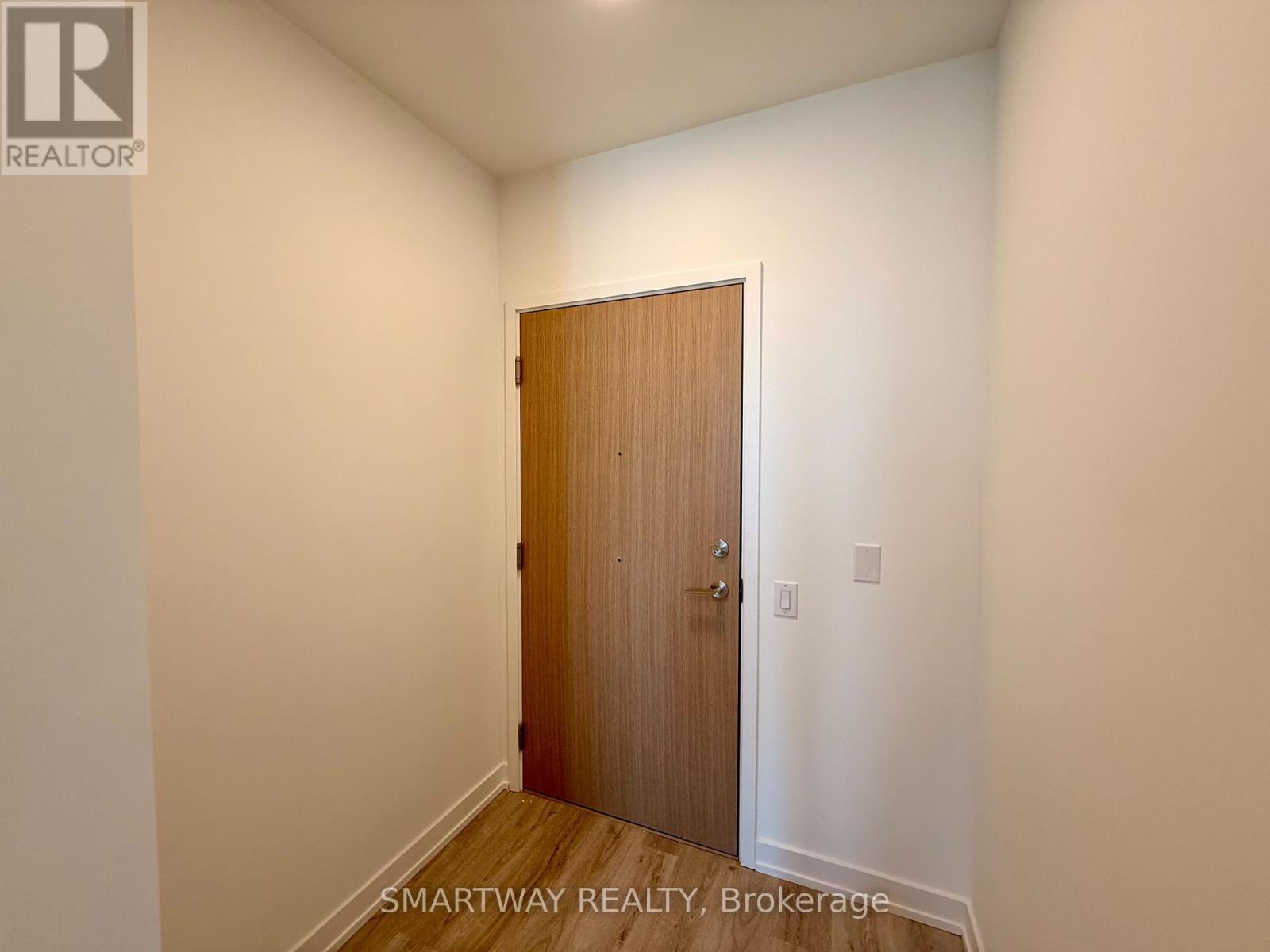 4812 - 395 Square One Drive, Mississauga (City Centre), Ontario  L5B 0P6 - Photo 2 - W12748744