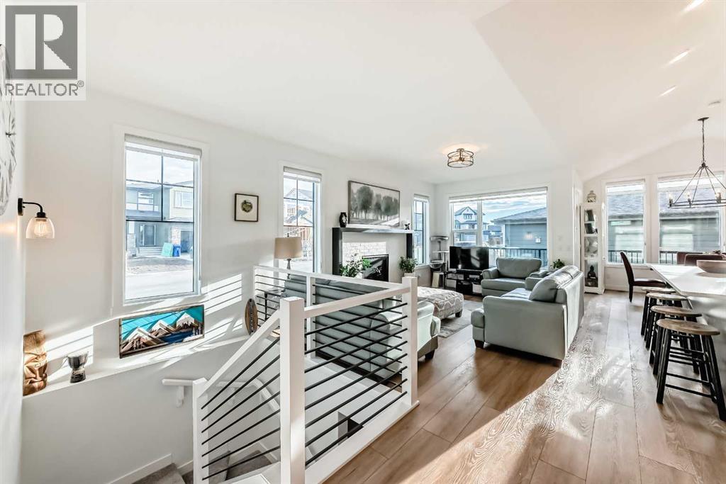 568 Grayling Bend, Rural Rocky View County, Alberta  T3Z 0H6 - Photo 5 - A2272298