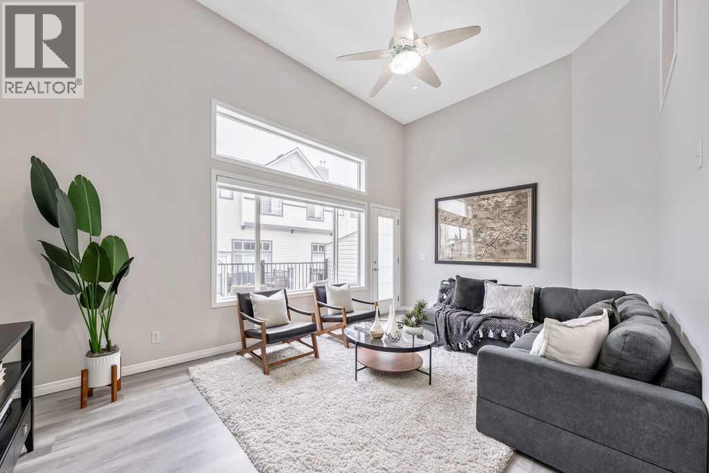 126 Everhollow Heights Sw, Calgary, Alberta  T2Y 5B4 - Photo 6 - A2277161