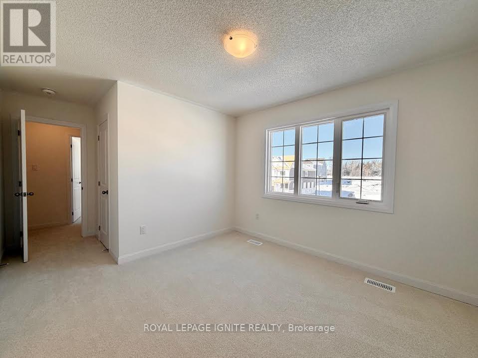 28 Royal Oak Crescent, Loyalist, Ontario  K0H 1G0 - Photo 25 - X12748762