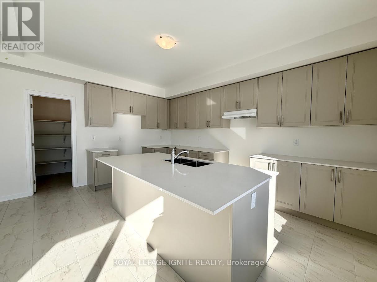 28 Royal Oak Crescent, Loyalist, Ontario  K0H 1G0 - Photo 4 - X12748762