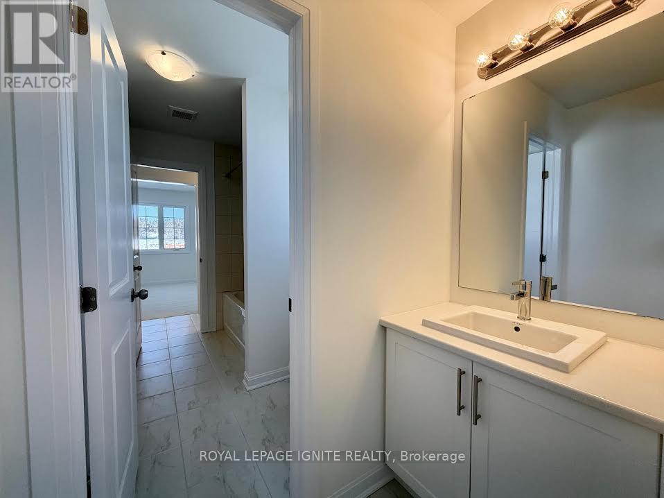 28 Royal Oak Crescent, Loyalist, Ontario  K0H 1G0 - Photo 47 - X12748762