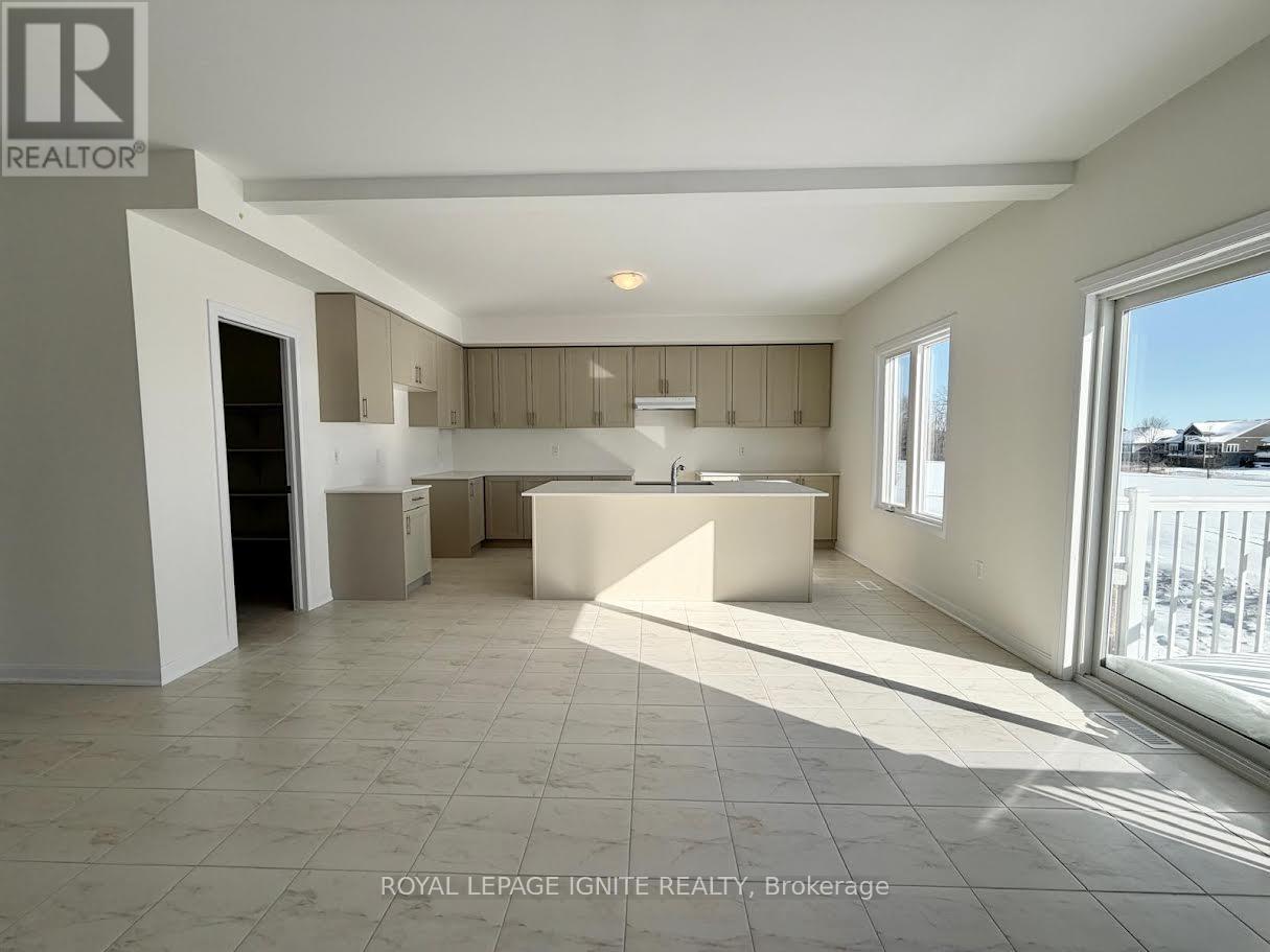 28 Royal Oak Crescent, Loyalist, Ontario  K0H 1G0 - Photo 8 - X12748762