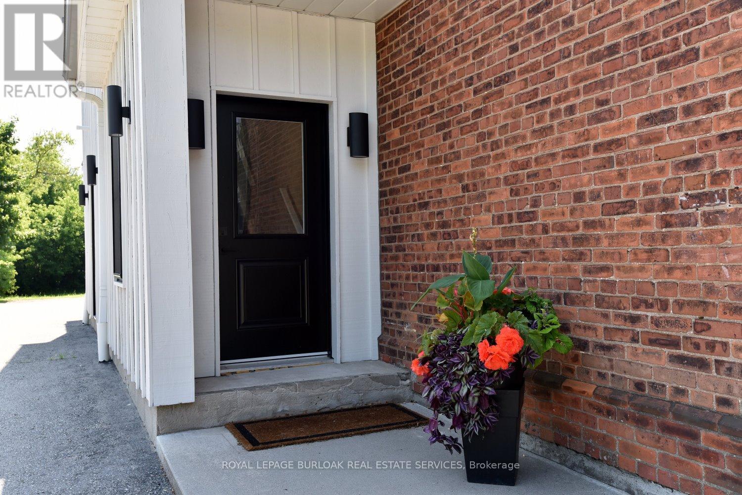 201 - 284 Wilson Street E, Hamilton, Ontario  L9G 2B9 - Photo 3 - X12748776