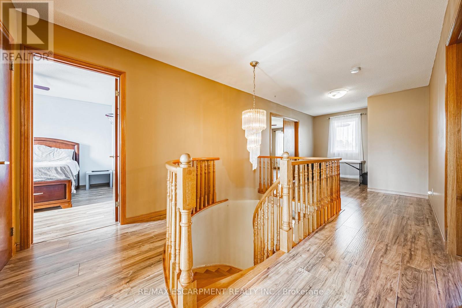 19 Glenhaven Court, Hamilton (Gilkson), Ontario  L9C 7G4 - Photo 14 - X12748808