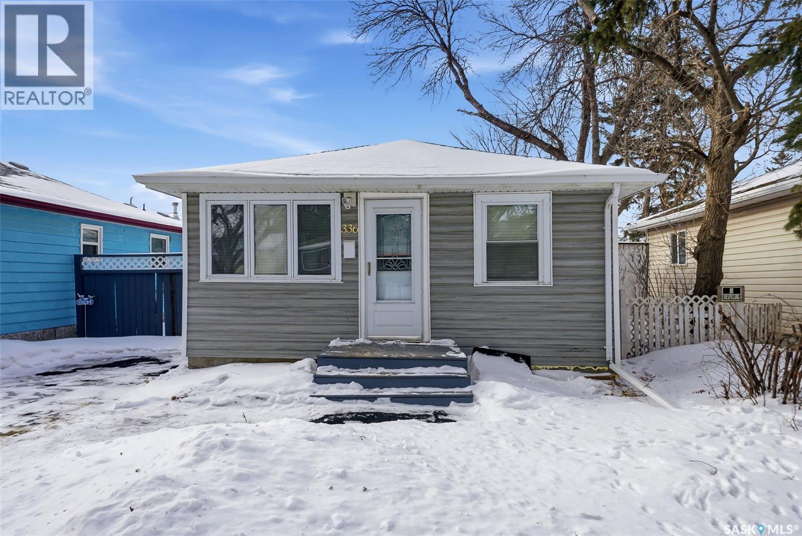 336 Smith Street, Regina, Saskatchewan  S4R 2K9 - Photo 2 - SK027767