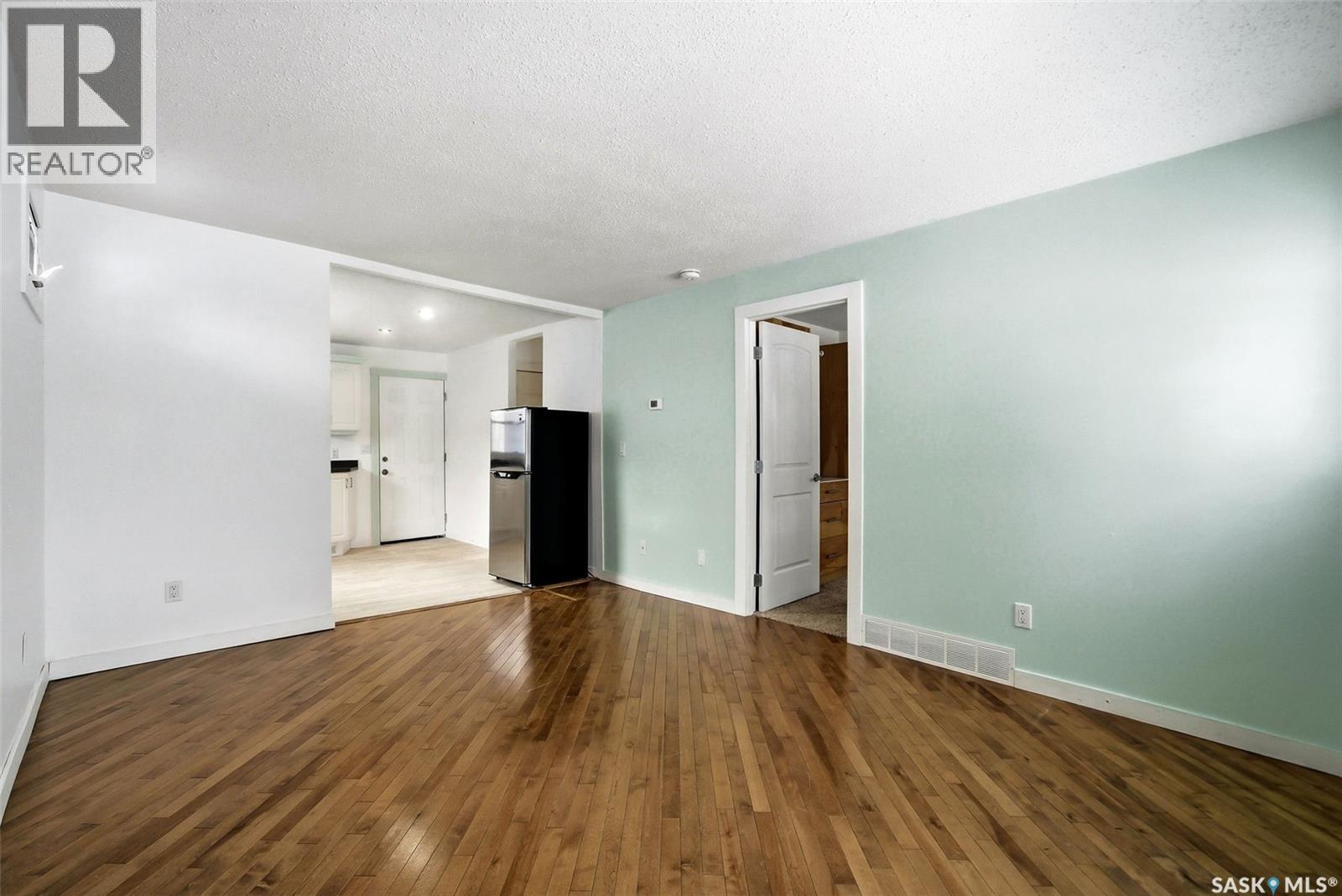 336 Smith Street, Regina, Saskatchewan  S4R 2K9 - Photo 8 - SK027767