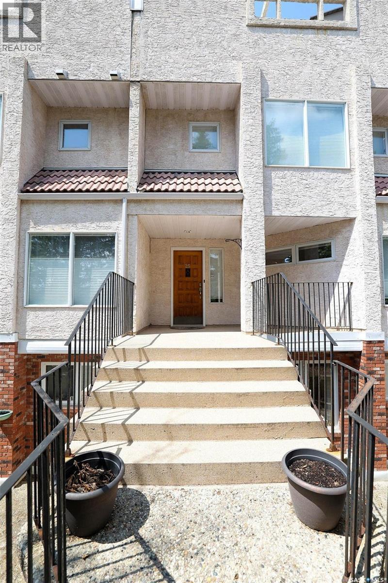 25 2338 Assiniboine Avenue E, Regina, Saskatchewan  S4V 2G2 - Photo 2 - SK027685
