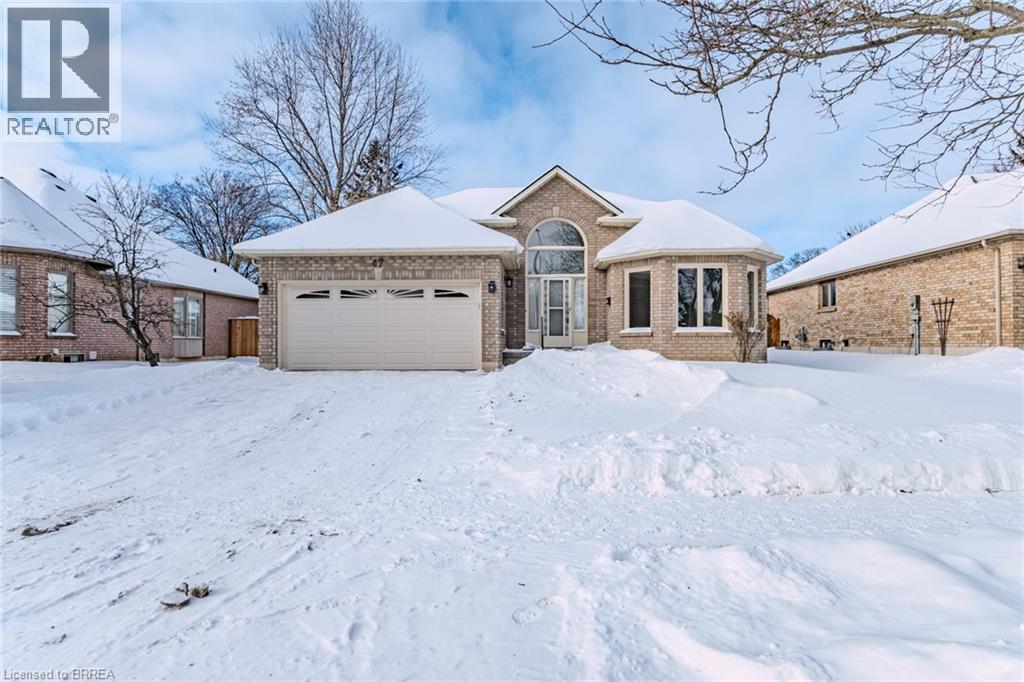 47 Maplecrest Lane, Brantford, Ontario  N3R 7T9 - Photo 2 - 40802221
